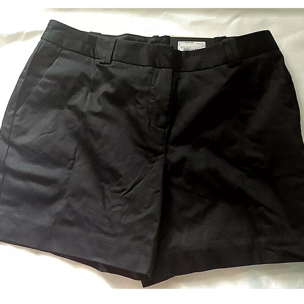 NWT Worthington Size 8 Modern Fit Black Shorts